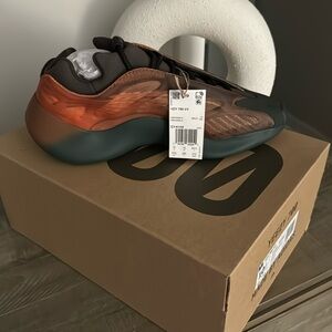 Yeezy 700, size 10.5